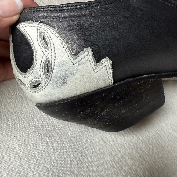 Guess Black & White Western Ankle Booties: 90s Leather Cutout Size 81/2B Cowgirl - Picture 7 of 8